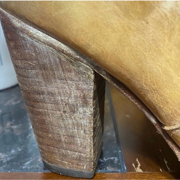 Bed|Stu | Isla Distressed Leather Short Ankle Booties - Picture 14 of 14